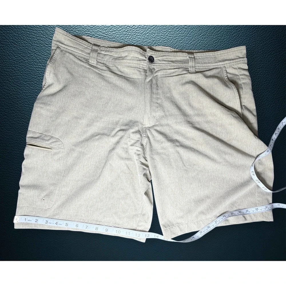 Magellan Outdoors Aransas Pass Hybrid Fish Gear Shorts Size 40